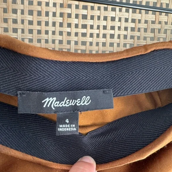 The Layton Midi Slip Skirt in Satin - Picture 3 of 7